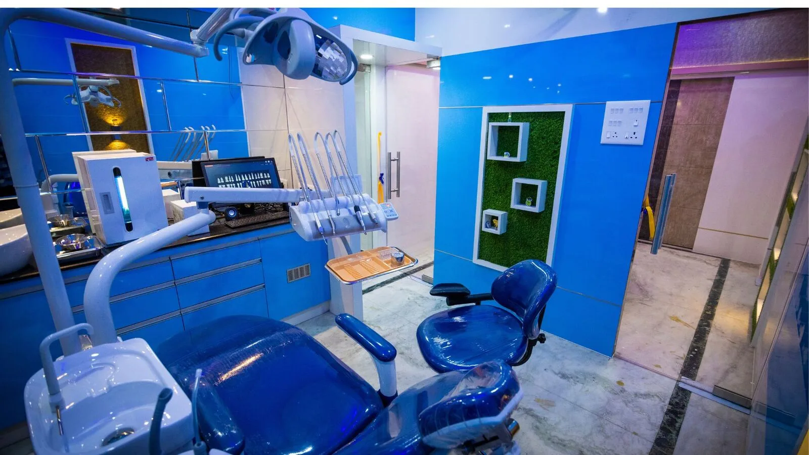 Modern blue treatment room